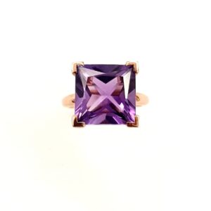 Amethyst Ring in 375 Rose gold