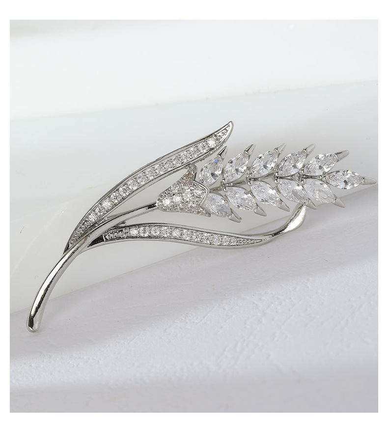 Vintage Ginkgo Leaf Pin | Elegant Women Brooch for Scarf & Blazer - Image 6
