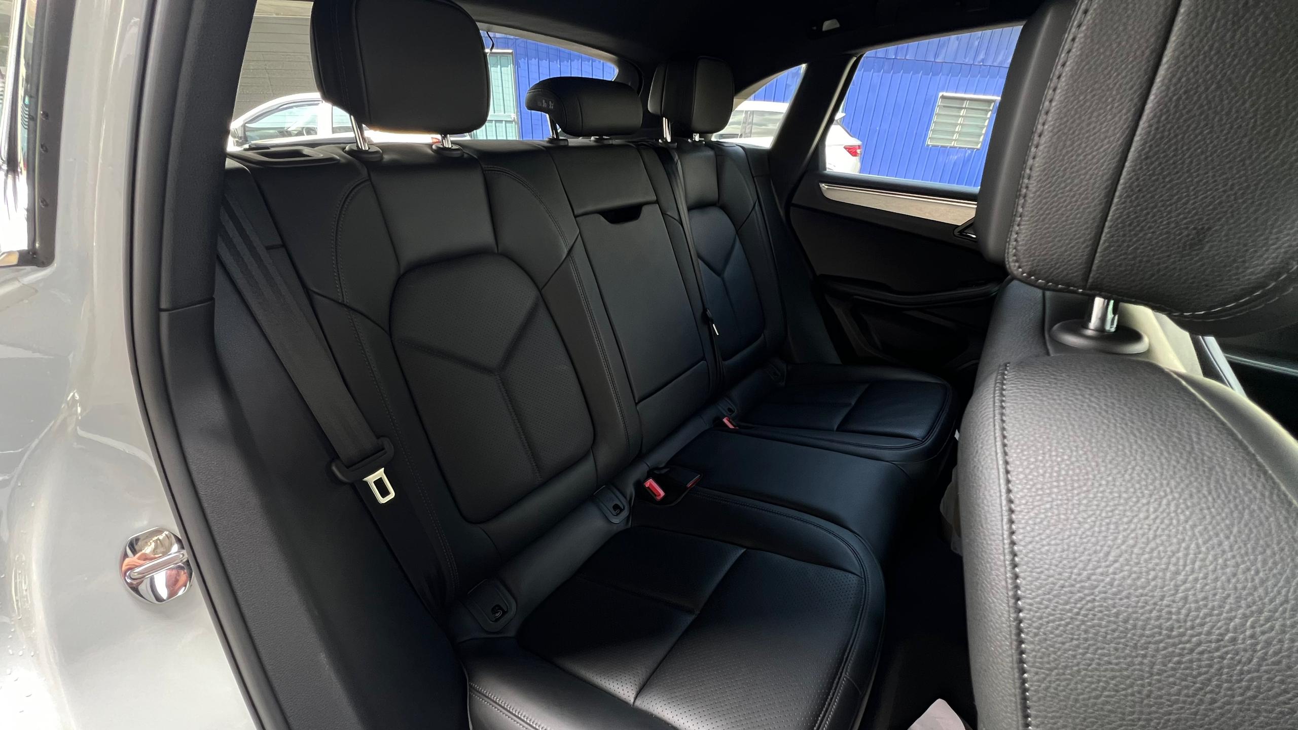 PORSCHE MACAN S / WHITE / 2020 - Image 2